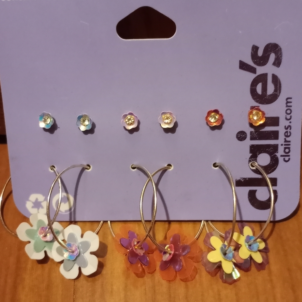 New!! "Claires" sensitive solutions  9pk. Earrings